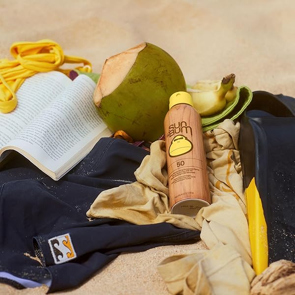 SUN BUM ORIGINAL SPF 50 SUNSCREEN BODY SPRAY – BROAD SPECTRUM MOISTURIZING SUNSCREEN WITH VITAMIN E – HAWAII 104 ACT COMPLIANT (MADE WITHOUT OCTINOXATE & OXYBENZONE) – 6 OZ