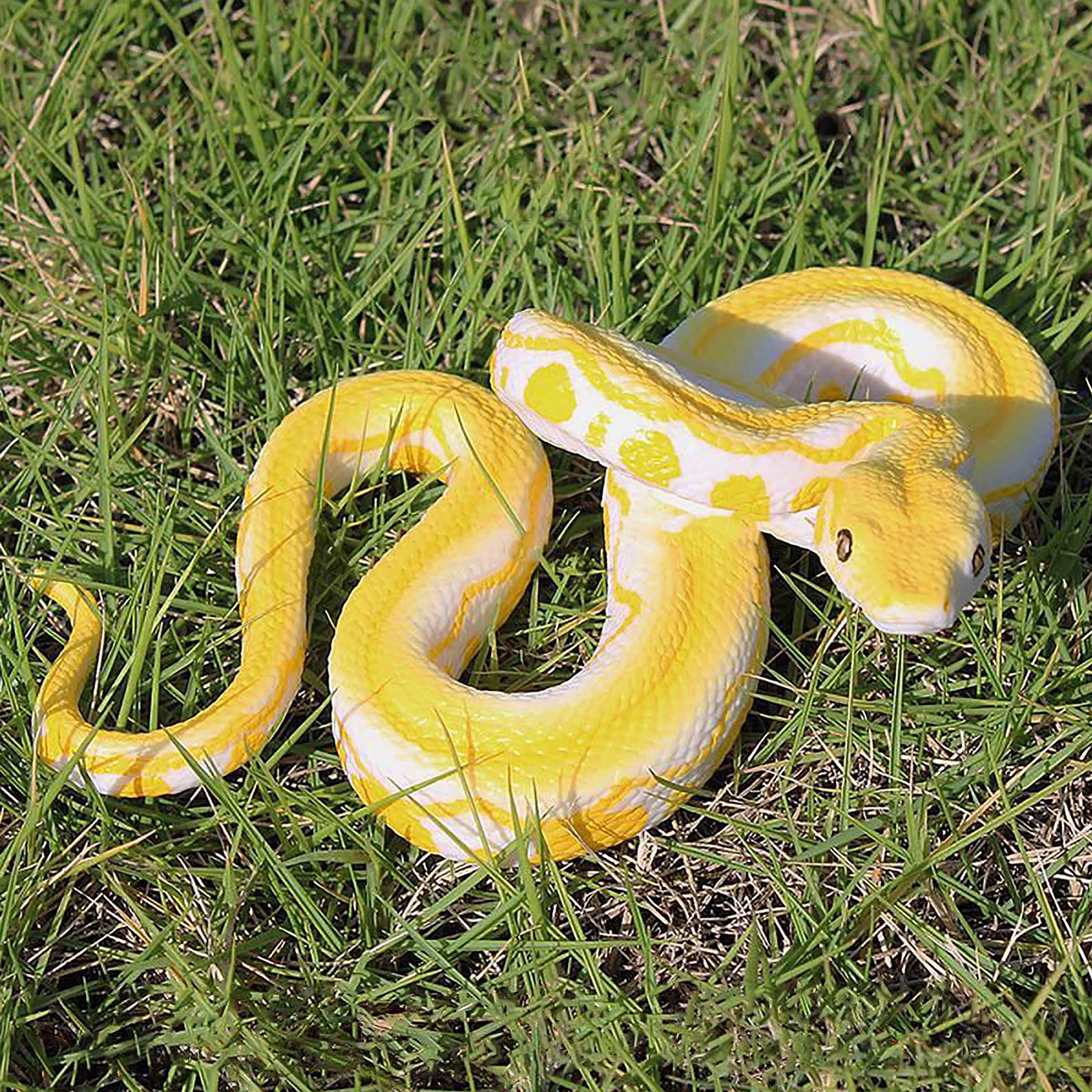 IPENNY Long Rubber Snake Toy Realistic Fake Snake Kids Adult Gift for Garden Props and Halloween Tricky Creepy Prank