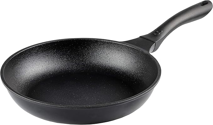 Amazon Co Jp パール金属 フライパン 26cm ガス火専用 ブラック ダイキャスト メガストーン コーティング 耐摩耗性試験100万回クリア 驚異の強さ Hb 4603 ホーム キッチン