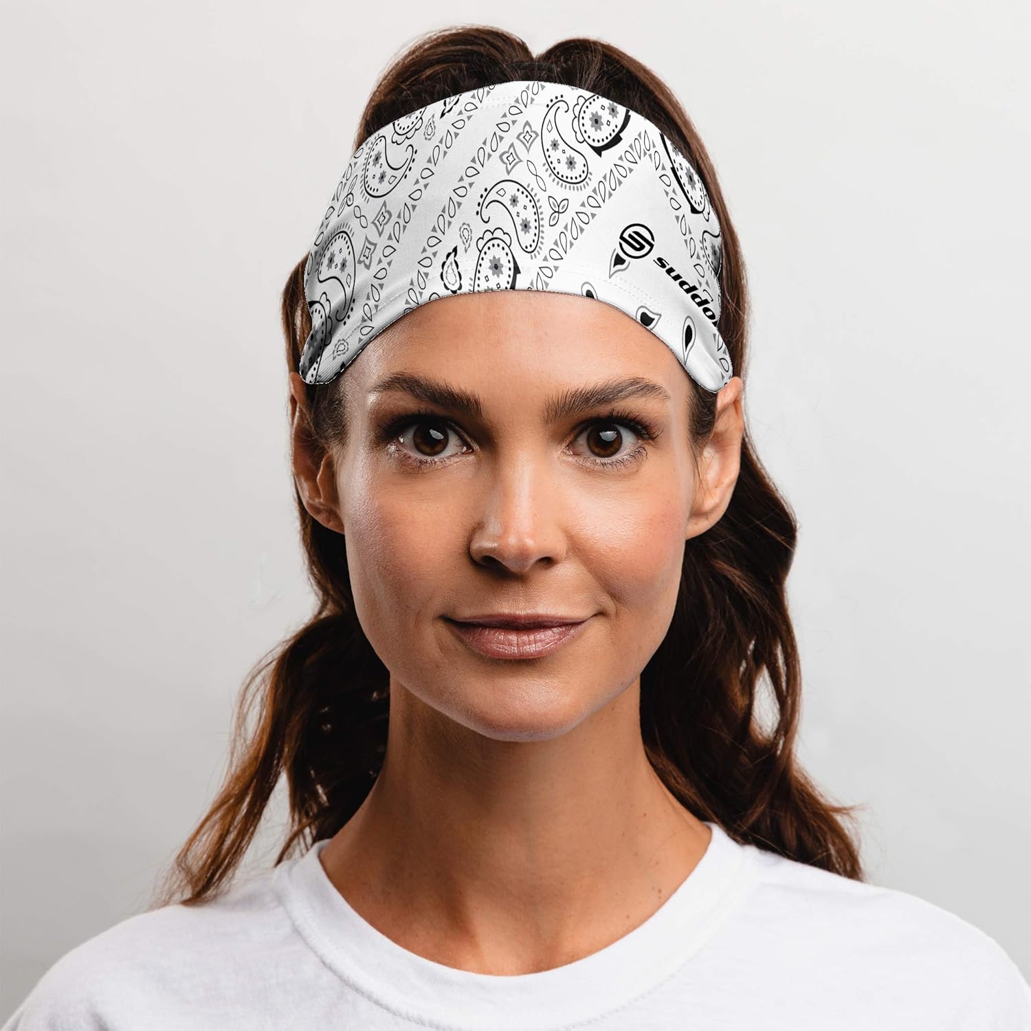 Suddora White Paisley Bandana Headband - Vintage, and Fashionable Headbands: Beauty