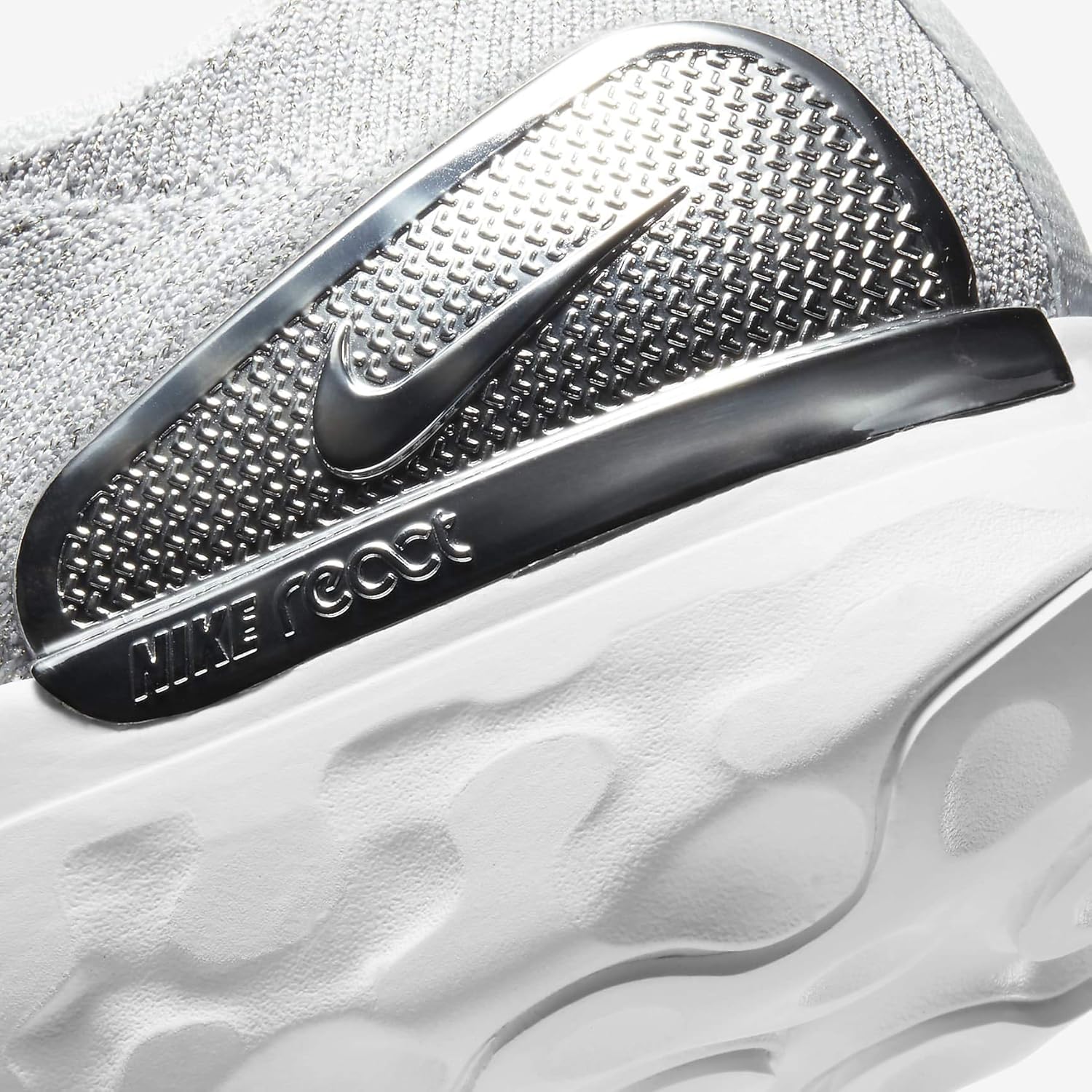 Amazon Co Jp ナイキ Nike リアクトファントムラン フライニット2プレミアム W Reactphantomrun Fk2prm ピュアプラチナム ホワイト シルバー Cz40 002 国内正規品 25 0cm スポーツ アウトドア