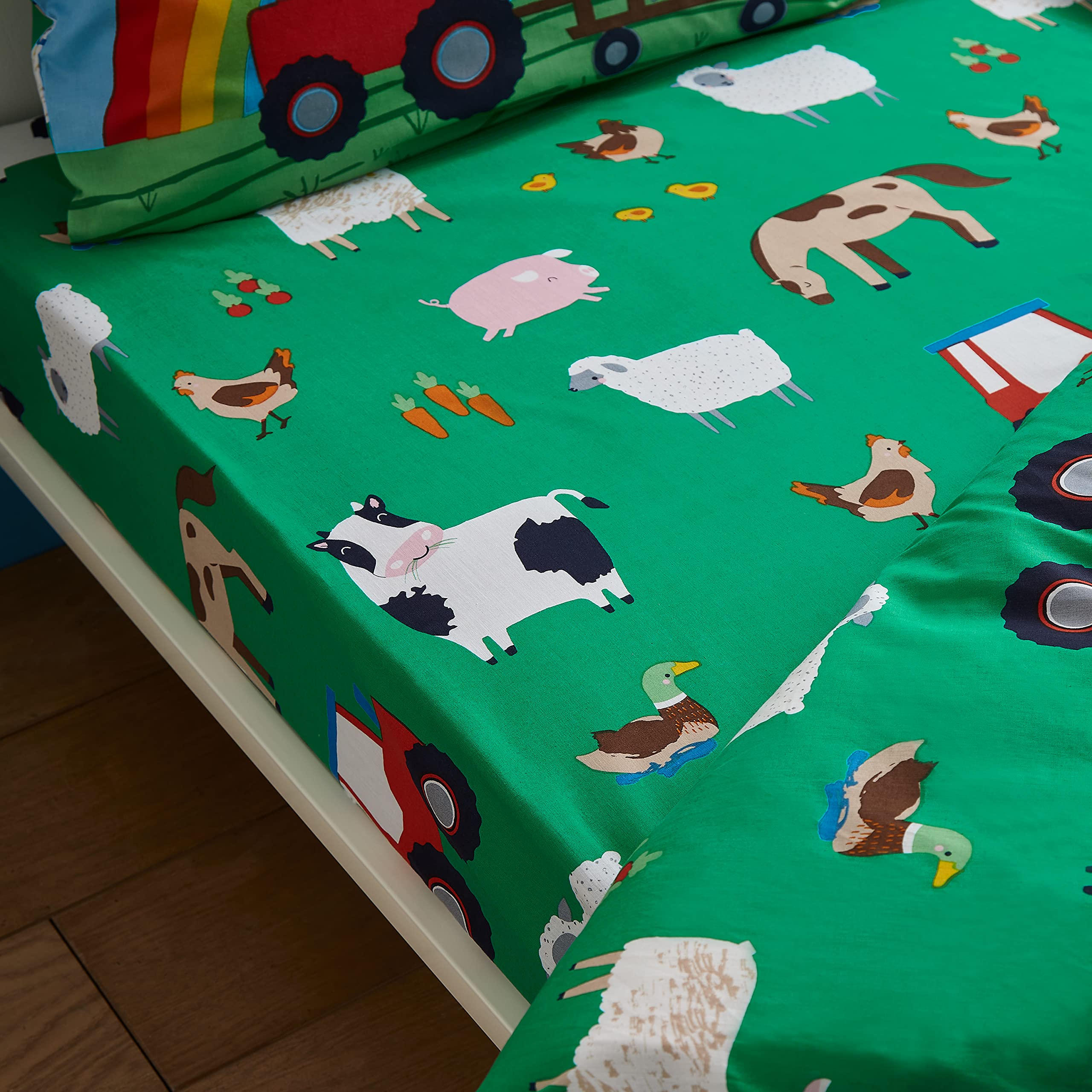 Catherine Lansfield Kids Bedroom Farmyard Animals Single Polycotton Fitted Sheet 15cm Depth Green