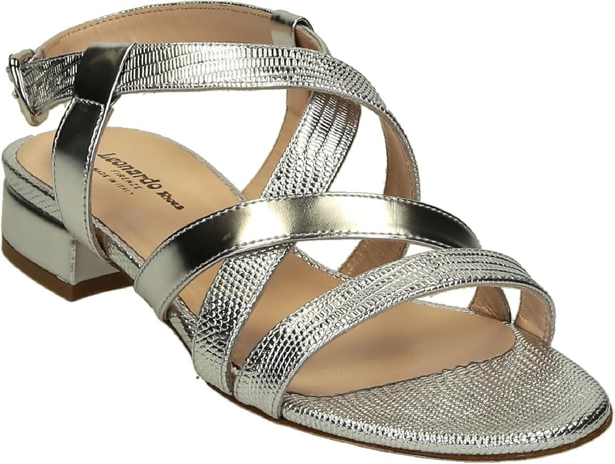 Sandalias de Tiras de Cuero Metã¡Lico de Plata de tacón bajo de Las