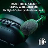 Razer BlackShark V2 HyperSpeed Wireless Ultra-Lightweight Headset Black 70 Hours view 2