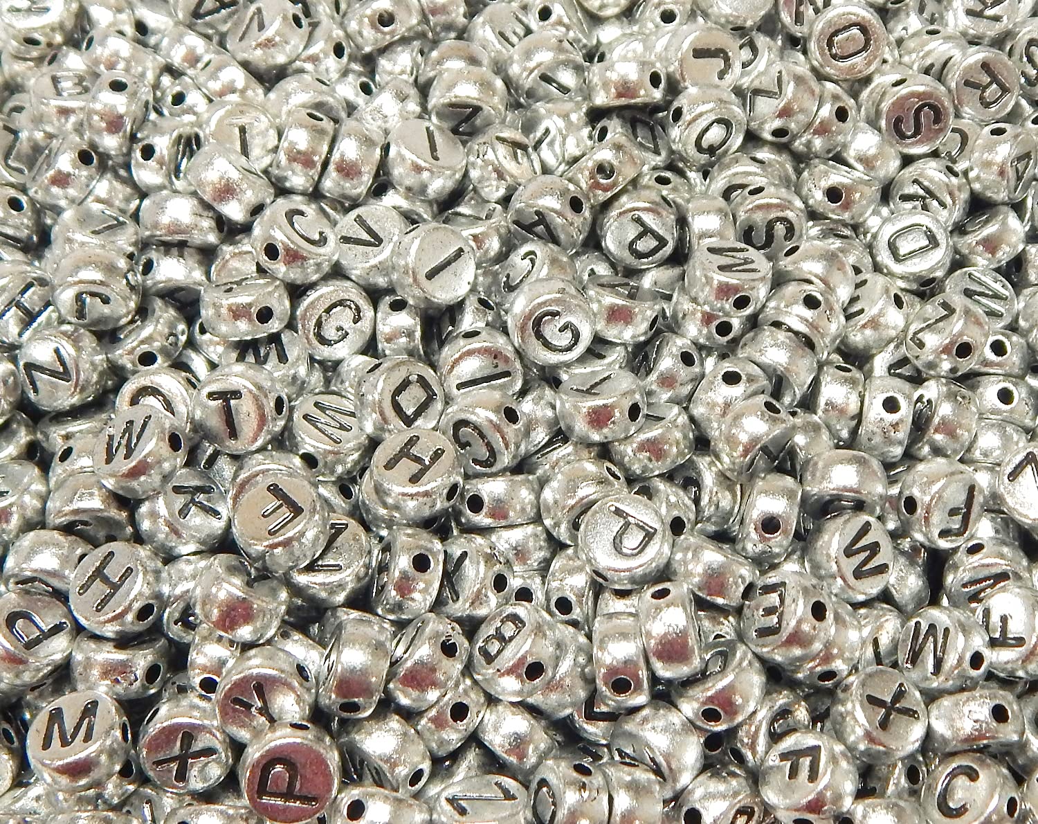 200 letter beads, plastic letter silver beads with black letters A-Z 7 mm, round beads for bracelet, choker, jewellery or other crafts