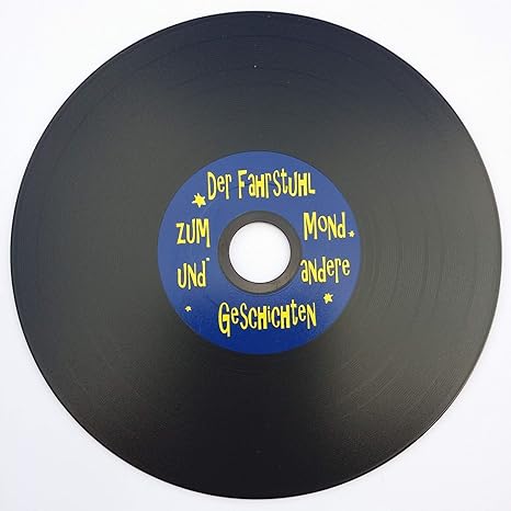 Kinder Geschichten Cd Der Fahrstuhl Zum Mond Und Andere Geschichten Mit 2 Postern Kinder Horbuch Horspiel Text Robert Lang Sprecher Julian Valerio Rehrl Illustration Annette Von Bodecker Amazon De Musik