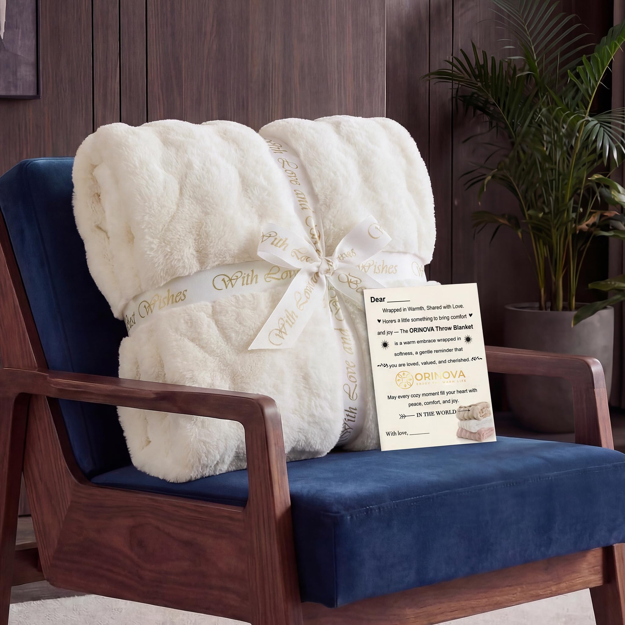 ORINOVA Flauschige Decke Beige 130x150 cm Kunstfell Kuscheldecke Flauschig Felldecke Warm Decken Plüschdecke Sofadecke Kuschelig Wohndecke Bett Fleecedecke 4