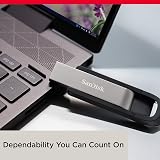 SanDisk Extreme Go USB 3.2 64GB Flash Drive Silver Black 395 MB/s view 5