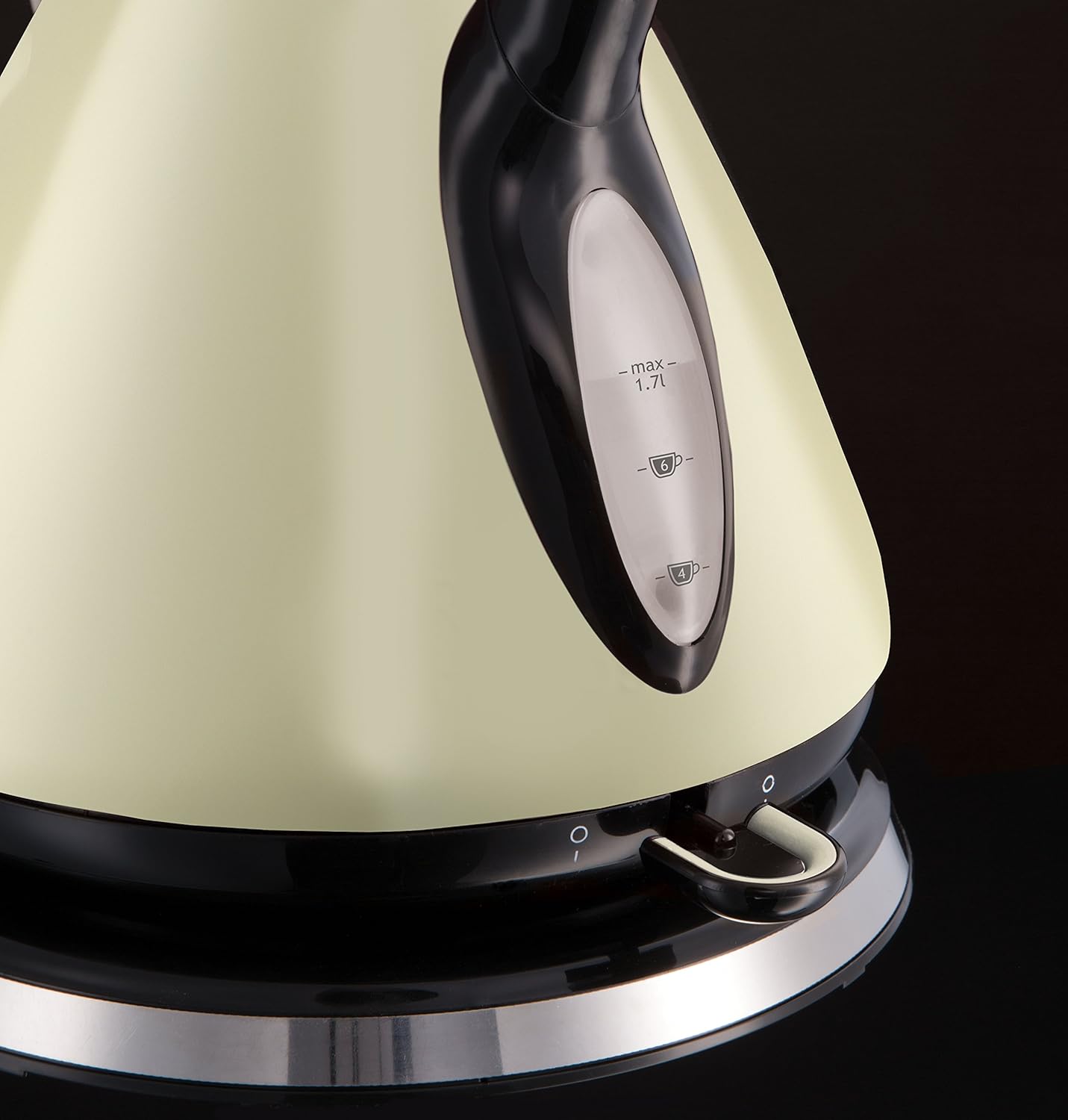 Russell Hobbs Legacy Quiet Boil Electric Kettle, 3000W 1.7L Cream