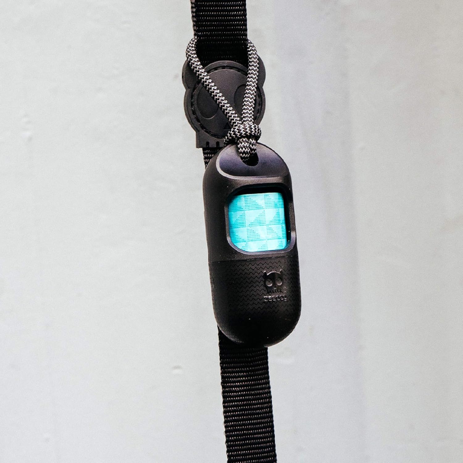 zee dog poop dispenser