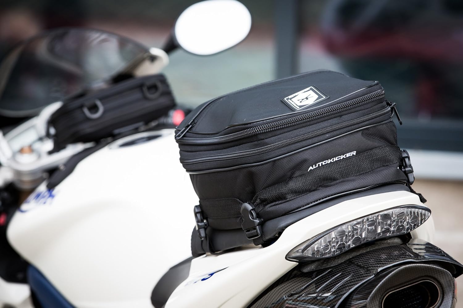 autokicker tail bag