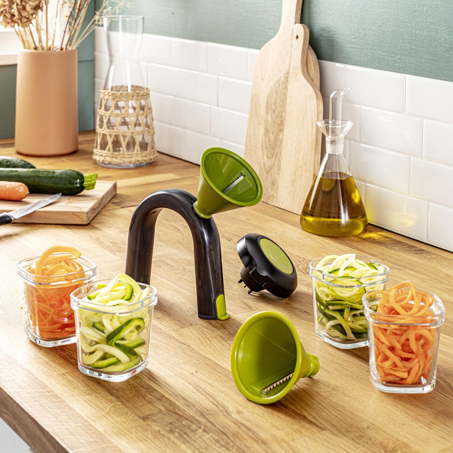 TEFAL Ingenio Spiralschneider, einfache Anwendung, Reinigung und Aufbewahrung, Zubereitung von frischem Gemüse, beinhaltet 2 Aufsätze, grün/schwarz, K22980 3