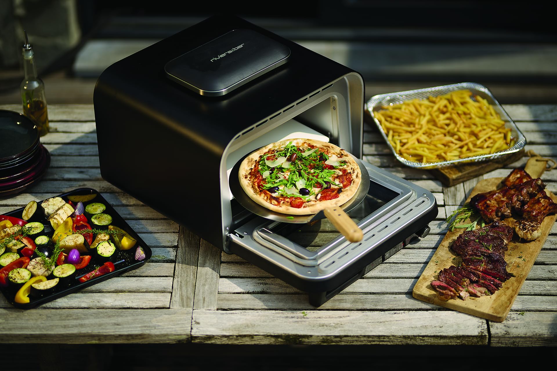 riviera&bar Pizzaofen Hochtemperatur bis 400 °C - Pizza Backofen mit Steinplatte, Schnelles Aufheizen & Gleichmäßiges Backen, Für Indoor & Outdoor Küche - 37×45×50 cm, 1800W, Schwarz 2