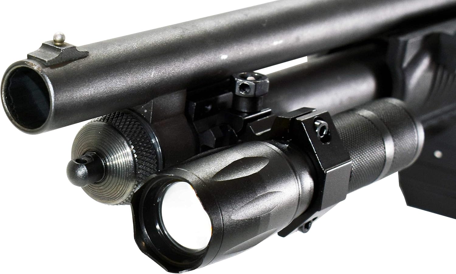 Trinity 1000 lumen hunting tactical light for mossberg