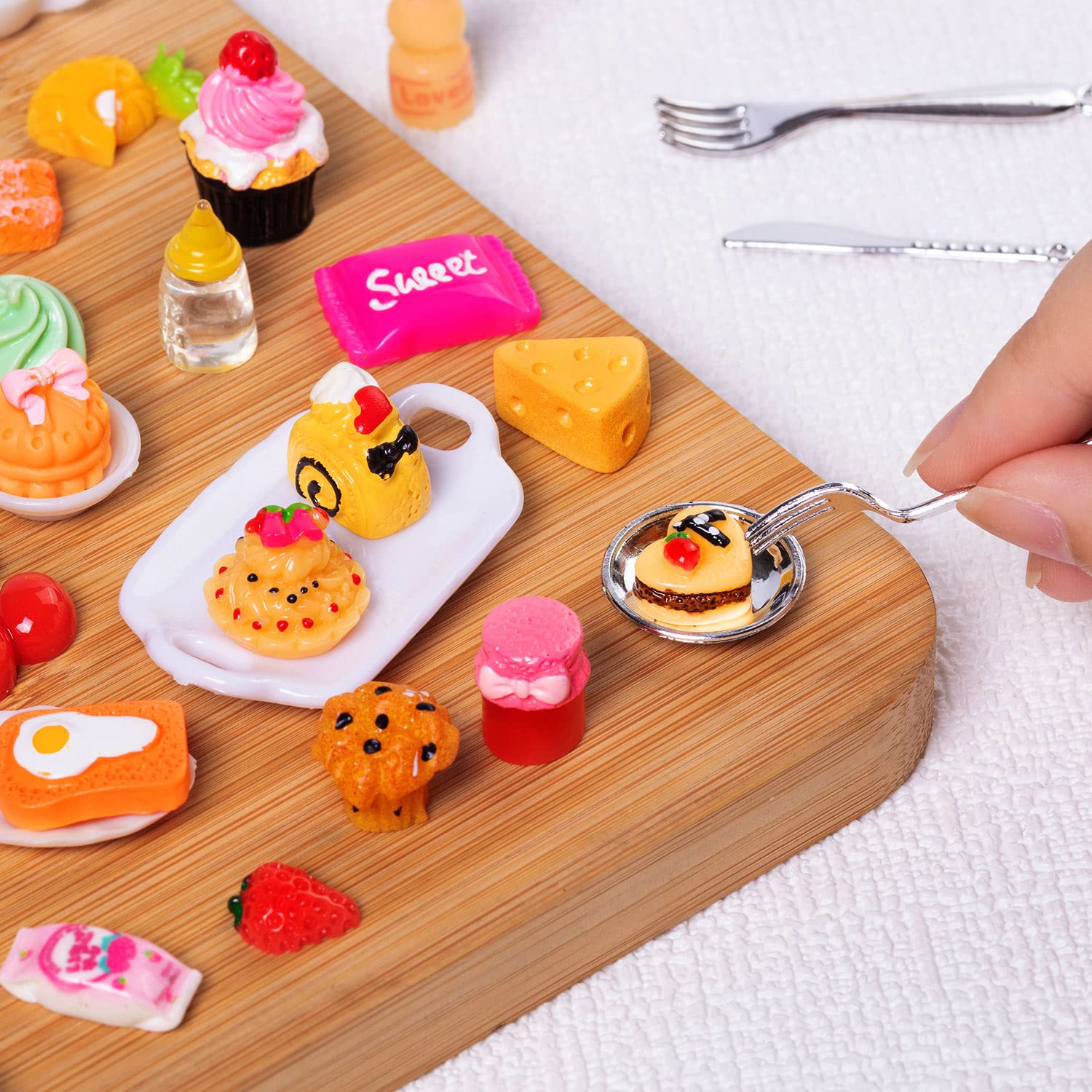 160 Pcs Mini Food Toys, Miniature Food Drinks Bottles for Doll Kitchen Pretend Play, Mixed Resin Kitchen Cutlery Toys for Adults Teenagers Doll House