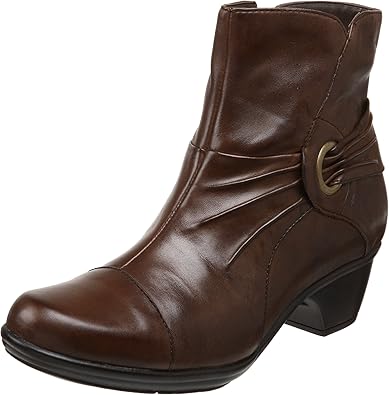 amazon clarks womens boots