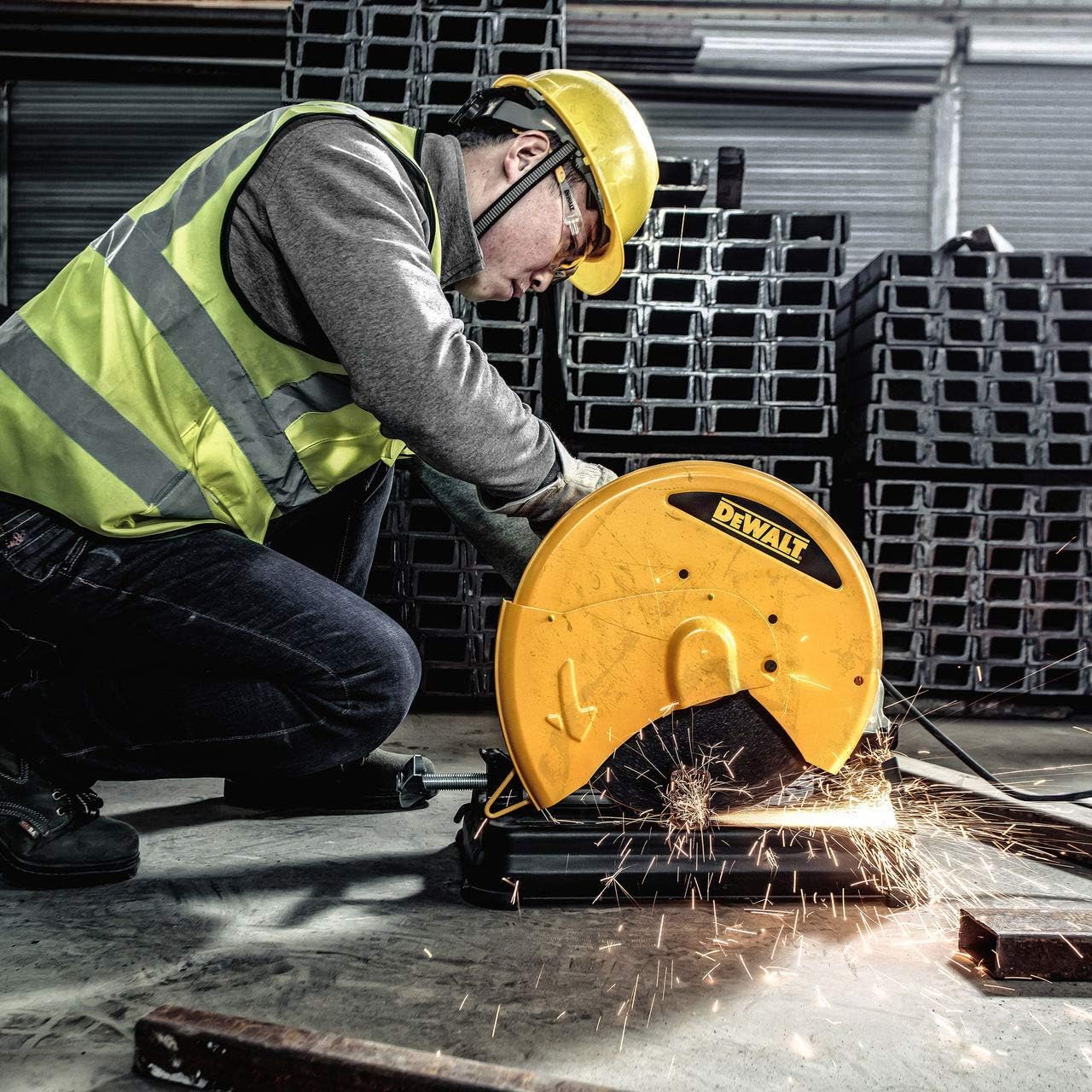 DEWALT 2300W 355MM Metal Cutting CHOP Saw 240V, Yellow/Black - Image 5