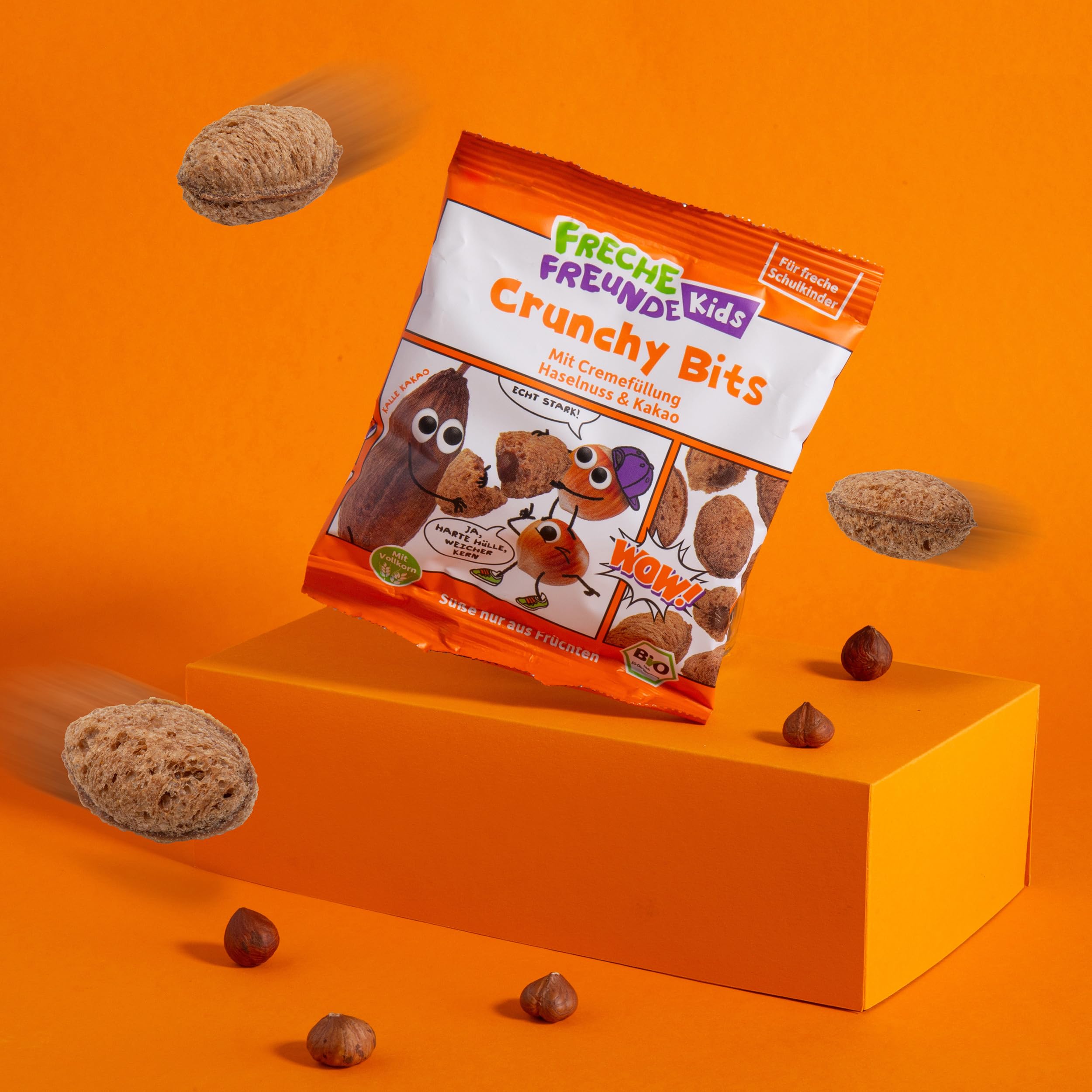 FRECHE FREUNDE Crunchy Bits Haselnuss & Kakao, Bio Knusperhäppchen mit Cremefüllung, vegan, ohne Palmfett & Aromastoffe, ohne Zucker, ideal als knuspriger Snack für Kinder, 11er Pack (11 x 30g) 3