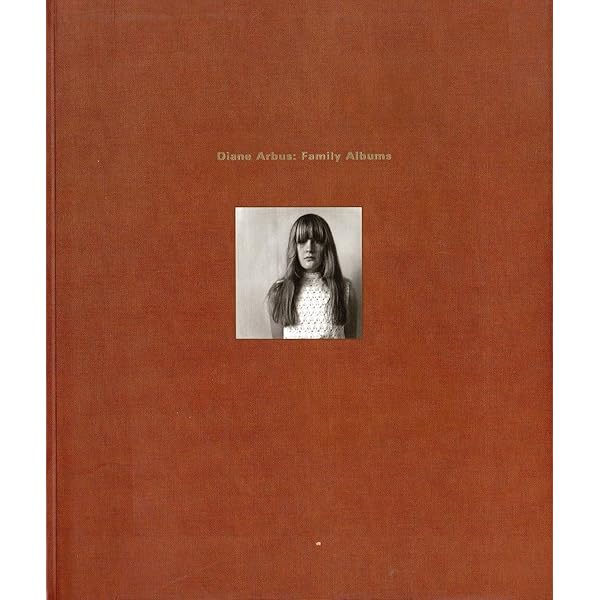 Diane Arbus: An Aperture Monograph: Arbus, Diane, Profusely