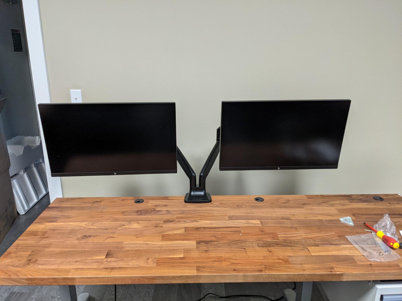 36/mo Finance Fully Jarvis Dual Monitor Mounting Arm with Laptop