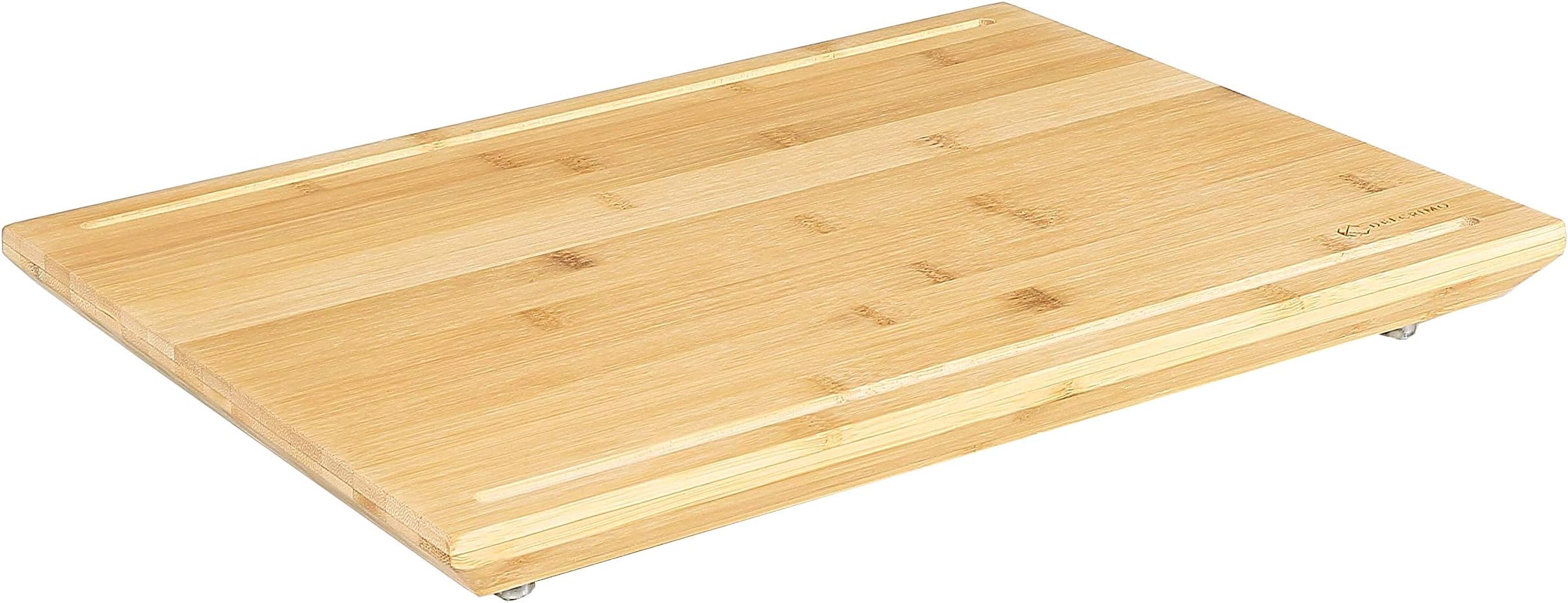 DELCRIMO® Extra-large bamboo cutting board, chopping, kitchen, bread , serving and cheese board with silicone feet and juice rim - 40 x 30 x 3.5 cm