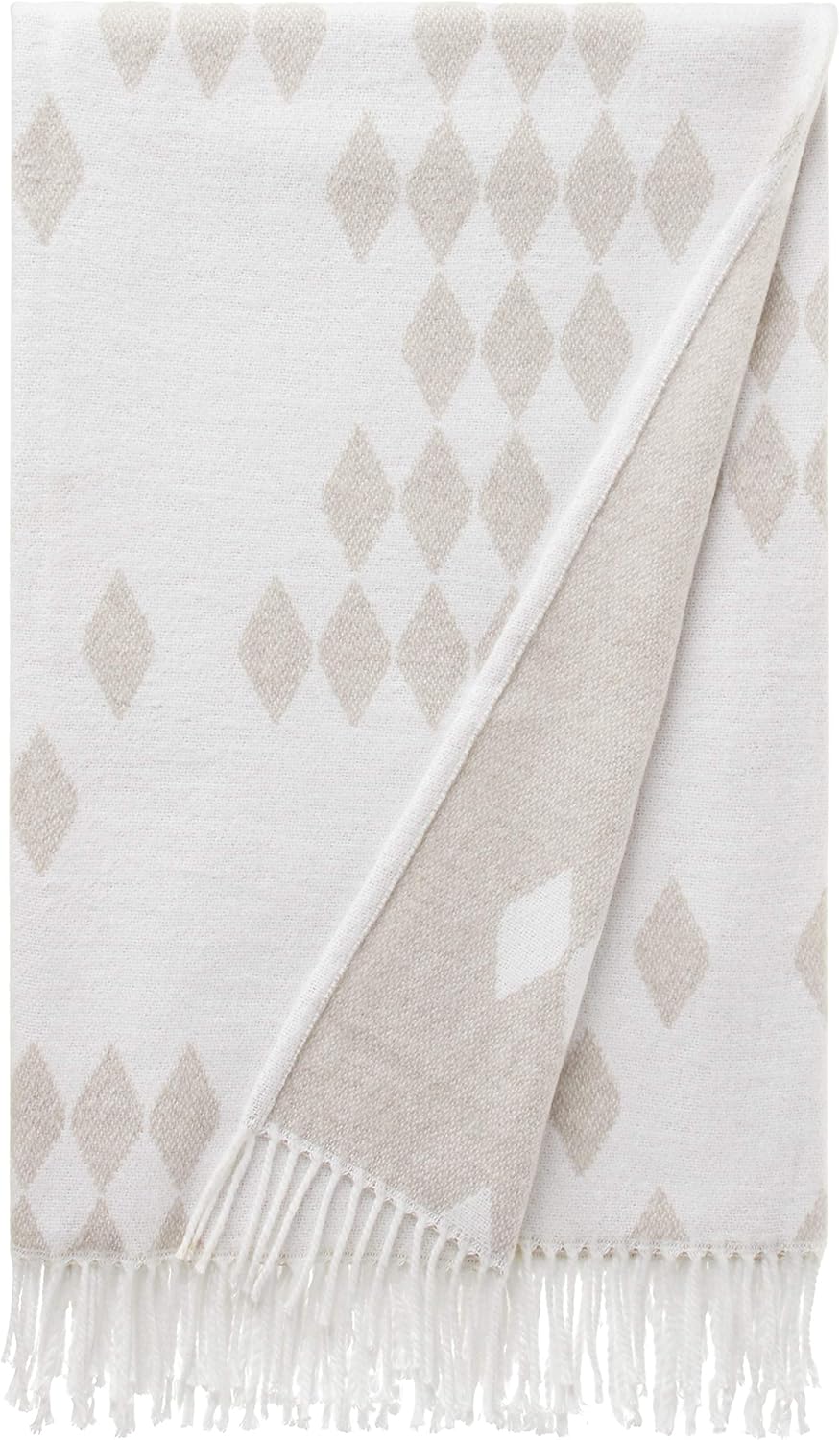  Brand – Rivet Geometric Diamond Jacquard Reversible Throw Blanket, 50"x60", Taupe / White: Home & Kitchen