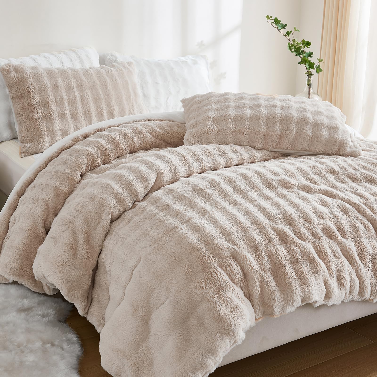 Photo 1 of Bedbay Beige Fluffy Duvet Cover King Size,Rabbit Faux Fur Bedding Set,Luxury Fuzzy Shaggy Furry Comforter Cover,3 Pcs Ultra Soft Rabbit Bubble Velvet Bedding Beige Quilt Cover with Zipper
