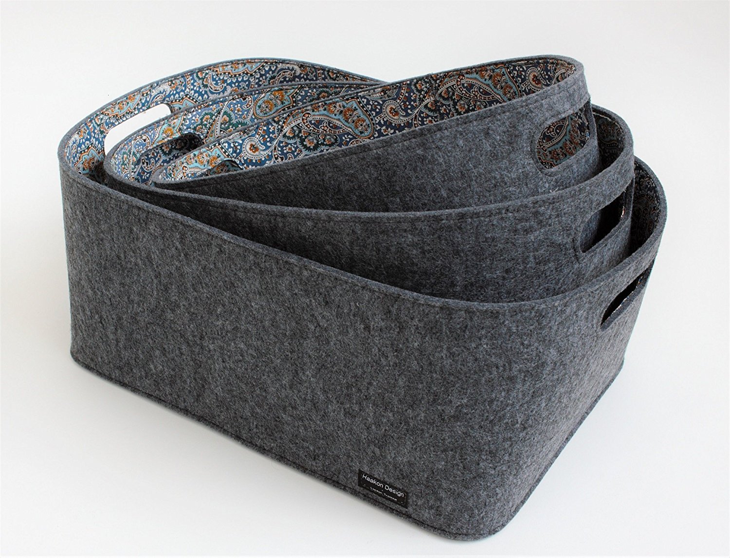 Set of 3 Scandinavian designed grey felt storage baskets Modern