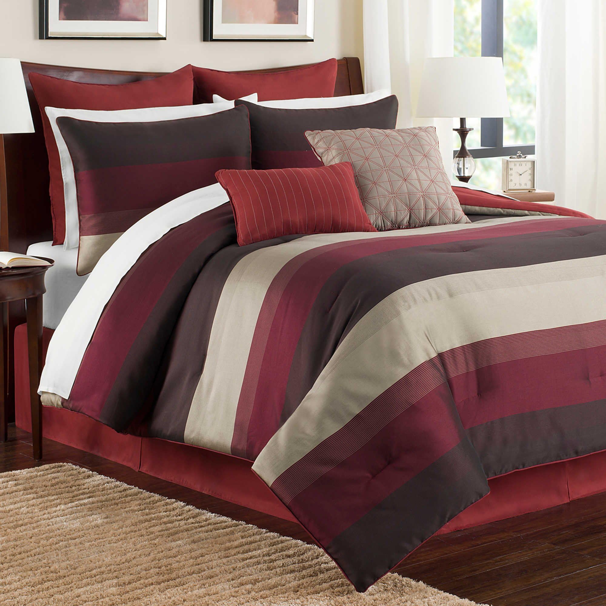 Hudson Elegant Luxury Striped Quilted Patchwork Jacquard Bedding 8 Piece Bed in a Bag Comforter Set, KING