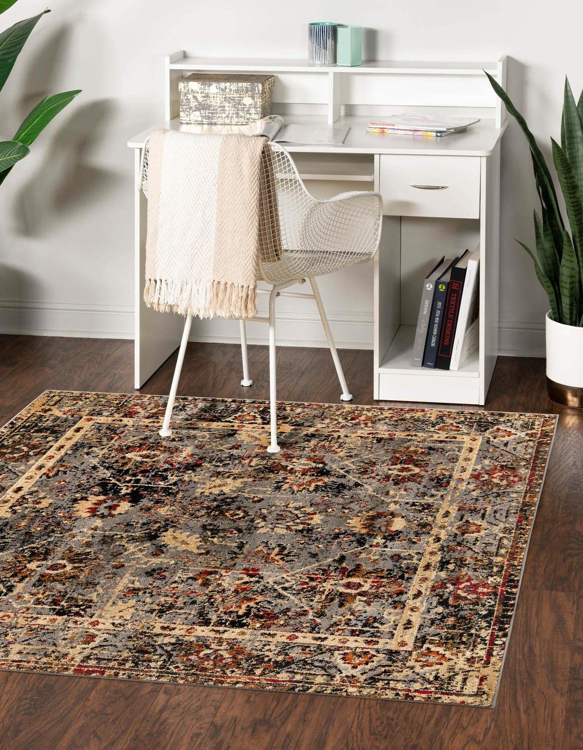 Unique Loom Saturn Collection Area Rug – Ion 7 10 Square Blue/ Black