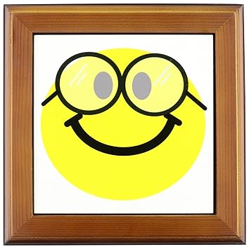 3drose Geek Smiley Cute Happy Geek Nerd Jaune Smilie Avec
