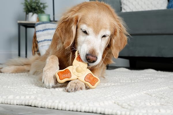 HARTZ CHEW ‘N CLEAN CHEW TOY AND TREAT IN ONE CHICKEN FLAVORED TRI-POINT DOG TOY, MEDIUM