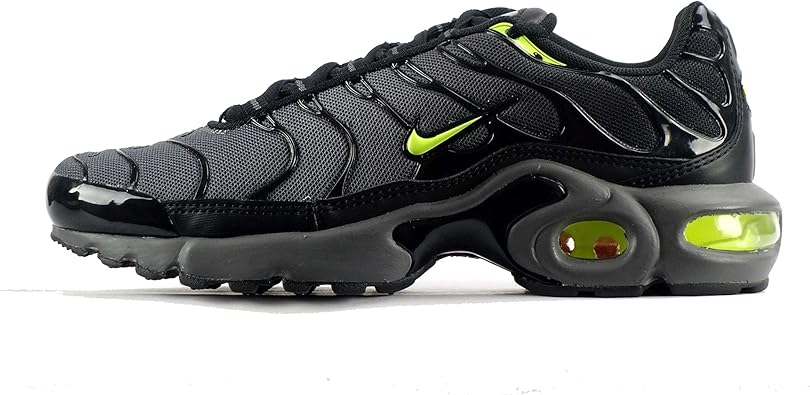 boys nike trainers uk