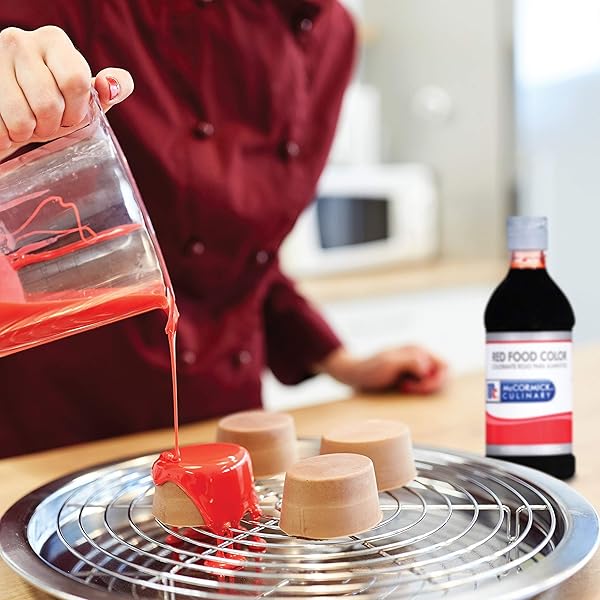 MCCORMICK CULINARY RED FOOD COLORING, 32 FL OZ – ONE 32 FLUID OUNCE BOTTLE OF RED FOOD DYE WITH RICH RED COLOR PERFECT FOR RED VELVET CAKES, FROSTING, ICING, COOKIES AND MORE