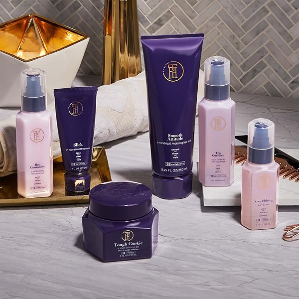 TPH BY TARAJI KEEP SHINING DRY OIL MIST FOR COILY & CURLY HAIR | PROTECTIVE GLOSS & HAIR SHINE SPRAY HELPS REDUCE THE LOOK OF SPLIT OF ENDS | CRUELTY FREE, VEGAN HAIR SPRAY FOR WOMEN & MEN, 3 FL OZ