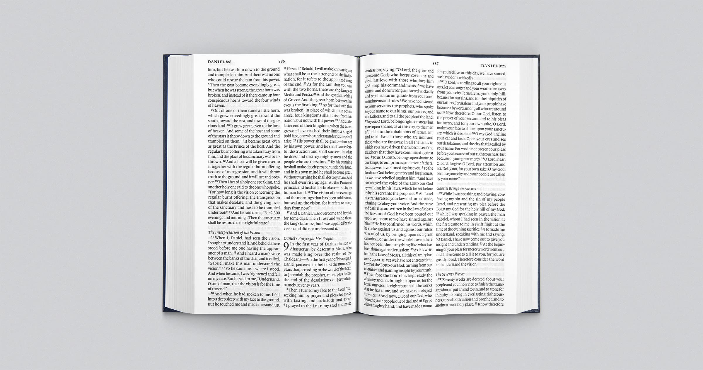 ESV Pew and Worship Bible, Large Print: English Standard Version, Blue, Pew and Worship Bible ESV Pew and Worship Bible, Large Print: English Standard Version, Blue, Pew and Worship Bible Hardcover