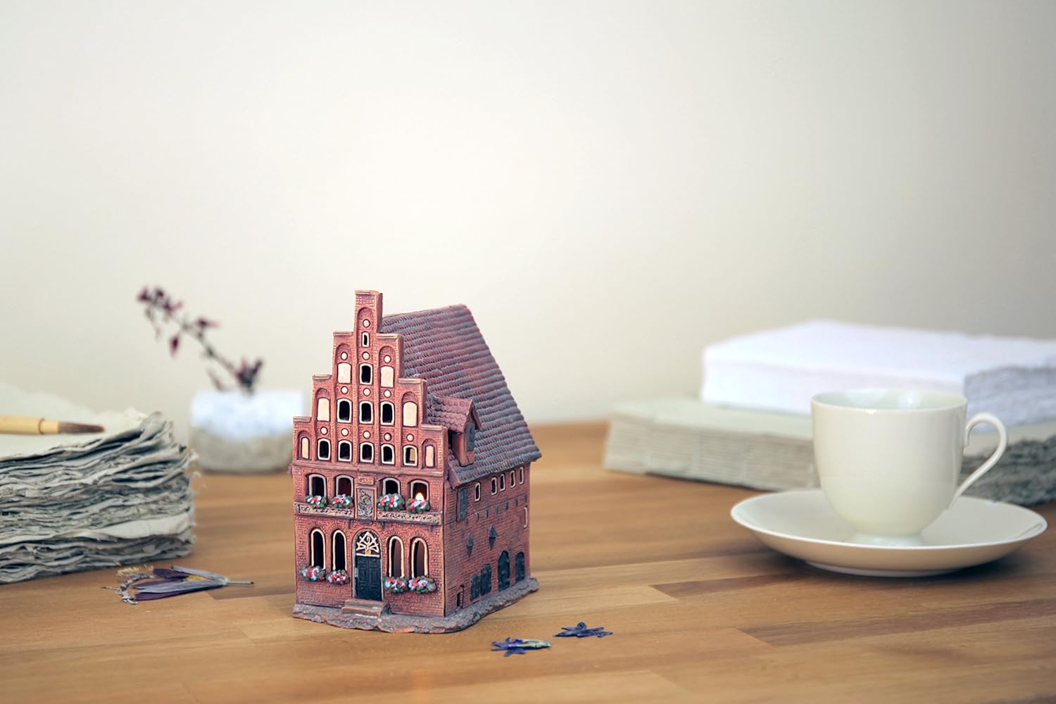 Midene Ceramic Tea Light House Candle Holder. Germany, Ship