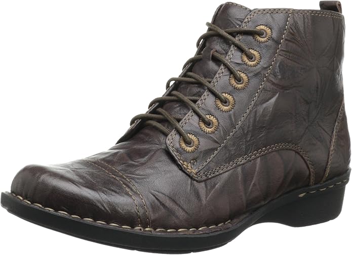 clarks womens whistle vine boot
