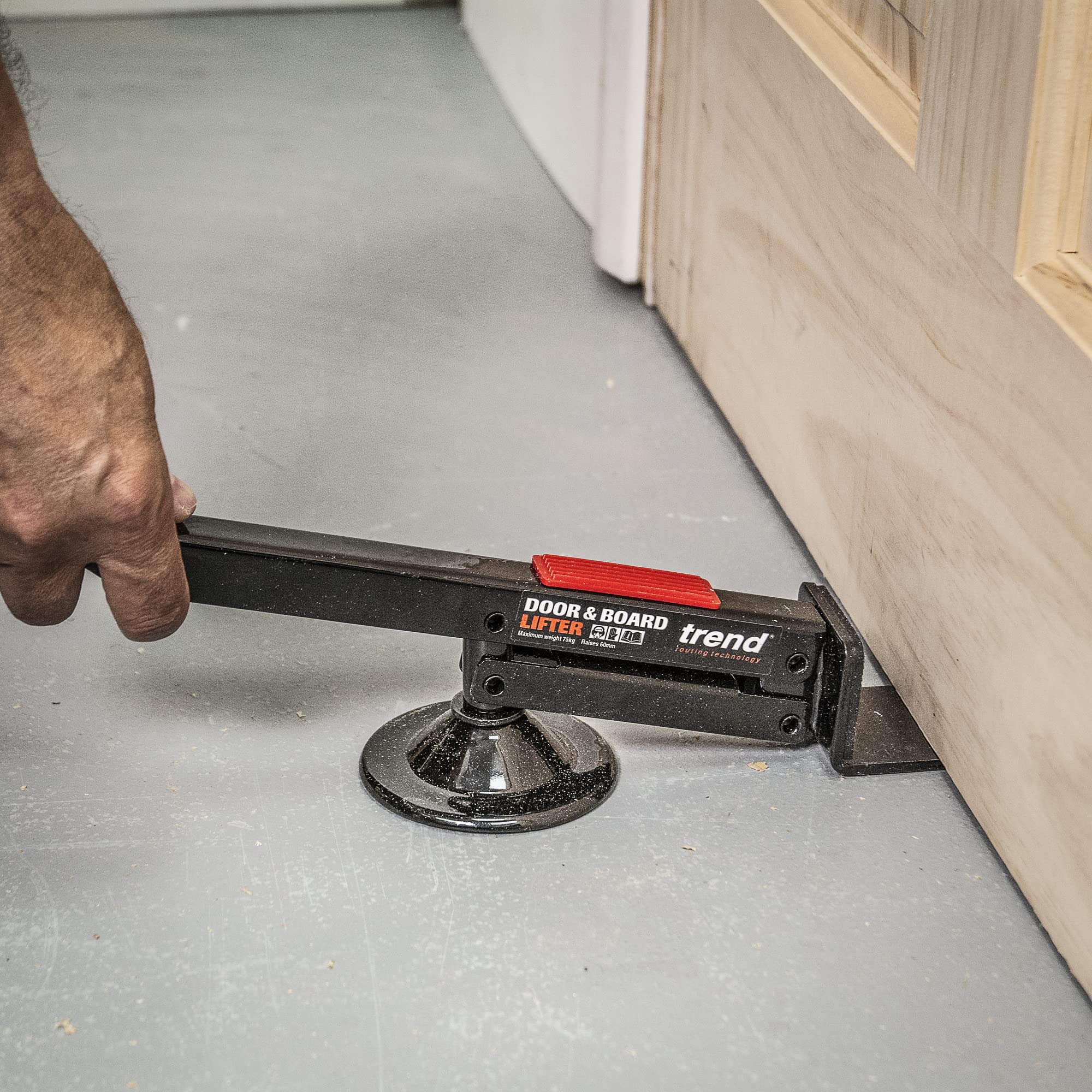 Trend Swivel-Type Door and Board Lifter, Hands-Free Support for Your Projects, Black, D/LIFT/B
