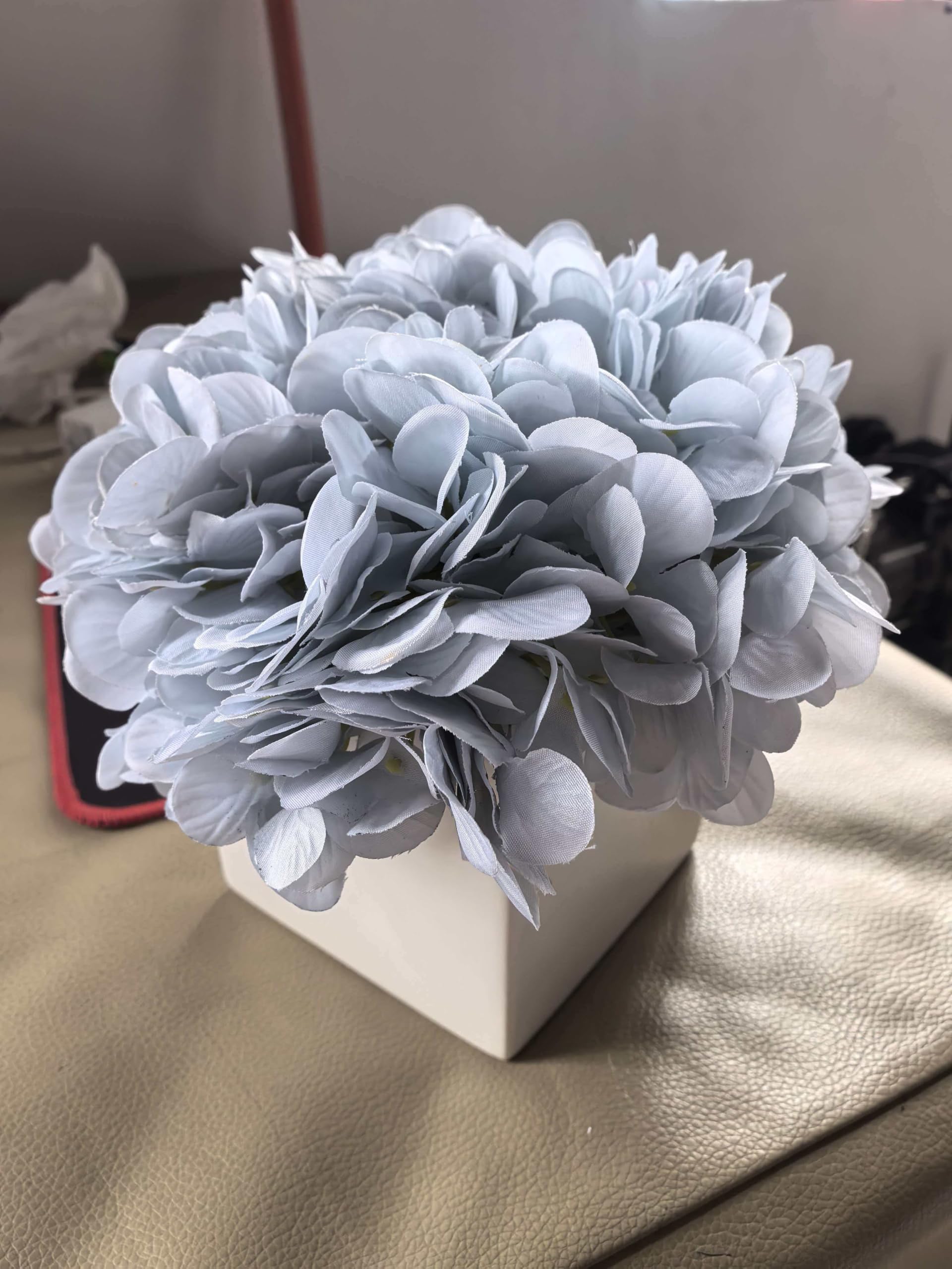 NAWEIDA Artificial Flower with Vase, Fake Peony Silk Hydrangea Flower Arrangements for Home Decor