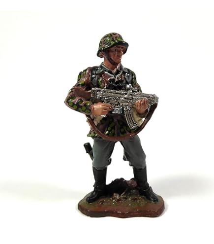 軍人像 人物不明 40センチ 軍人像 人物不明 40センチ C99926689