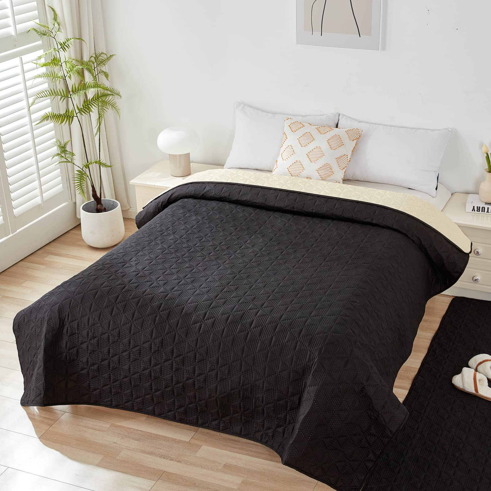 Taiyang 100% Waterproof Couch Sofa Cover for Dogs, Dog Bed Cover Protector, Waterproof Dog Blanket, Sofa Couch Furniture Protector for Kids, Children, Dog & Cat (Black, 208-208 cm (1 Pack))