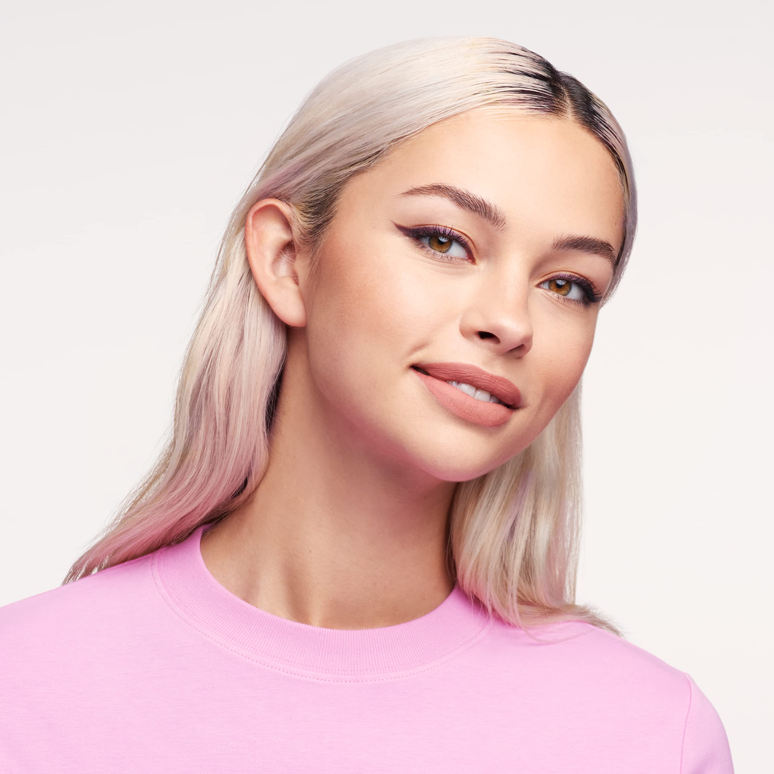 essence | Stay & Play Gel Eyeliner | Super Soft Gel-like Texture | Waterproof & Longlasting | Vegan & Cruelty Free (05 Verry Berry)