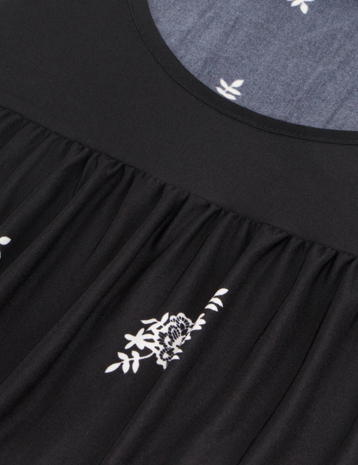 Altelime Printed Tunic Tops for Women, Short Sleeve Shirts Scoop Neck Floral Printed Tunic Blouses for Leggings for Women Casual Summer Clothes (Black,XXL)