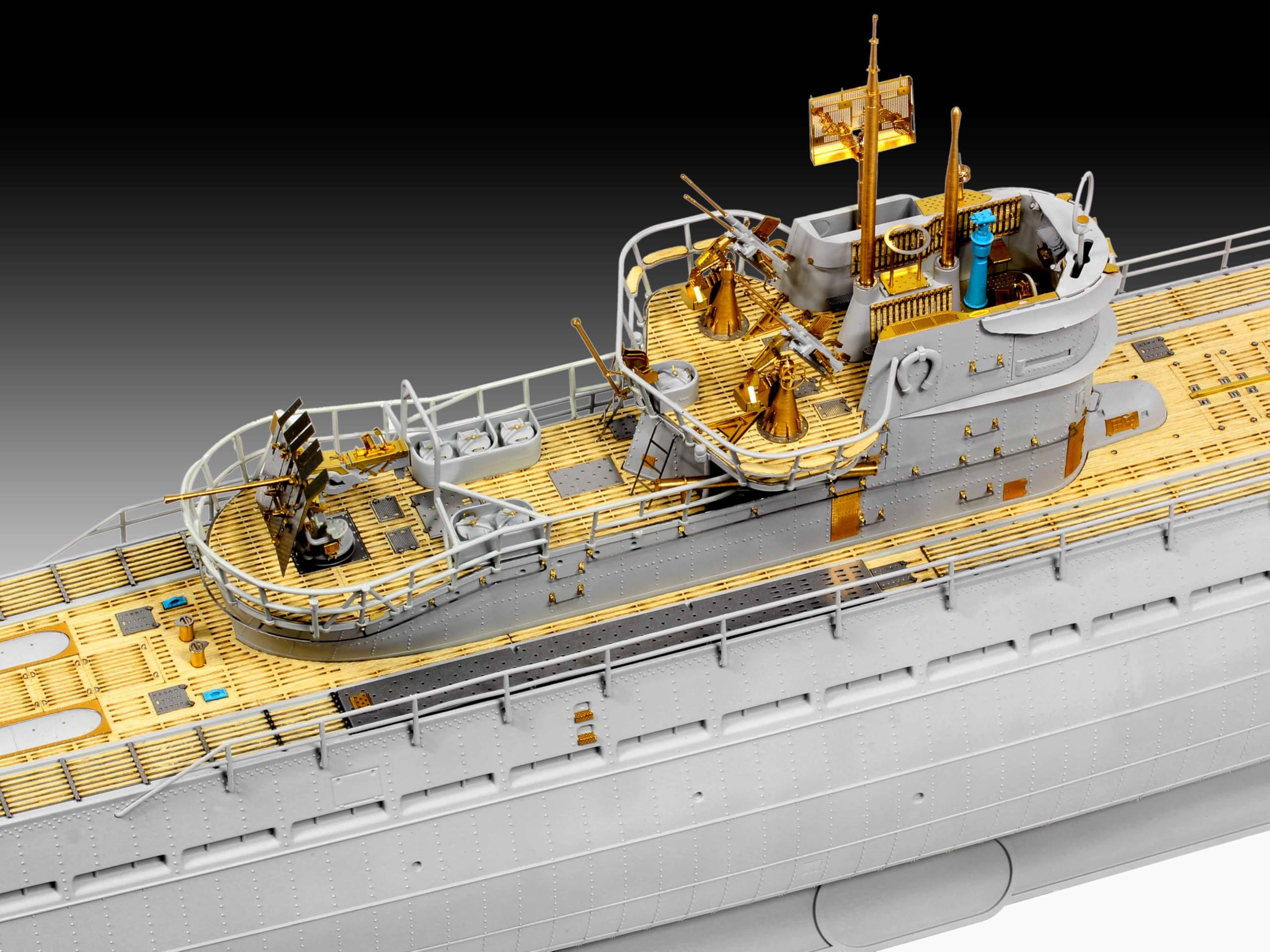 Revell Modellbau, Type IX C Platinum Edition, Bausatz, Maßstab 1:72, 800 Teile, Bastelset ab 13 Jahren, Detailgetreues Modell, U-Boot, Authentische Nachbildung 3