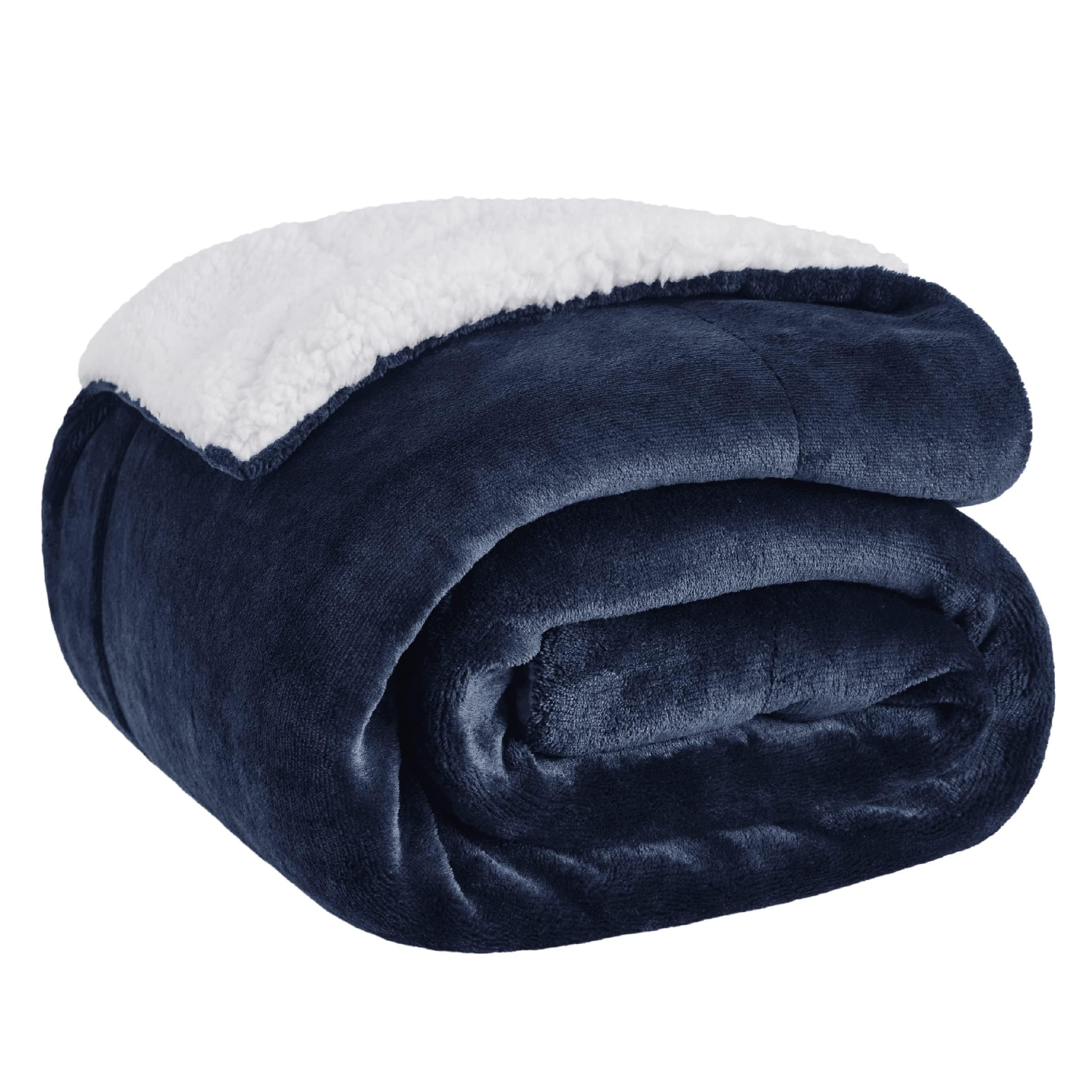 Bedsure Sherpa Fleece Throw Blanket - Thick and Warm, Fluffy Microfiber Solid & Soft Blankets for Bed and Couch Double/Twin Size, Navy, 150x200cm