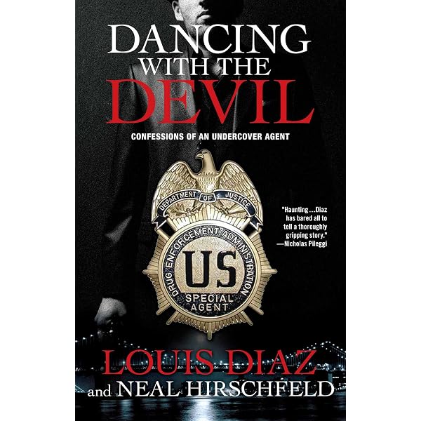Undercover: Goddard, Donald: 9780812912203: Amazon.com: Books