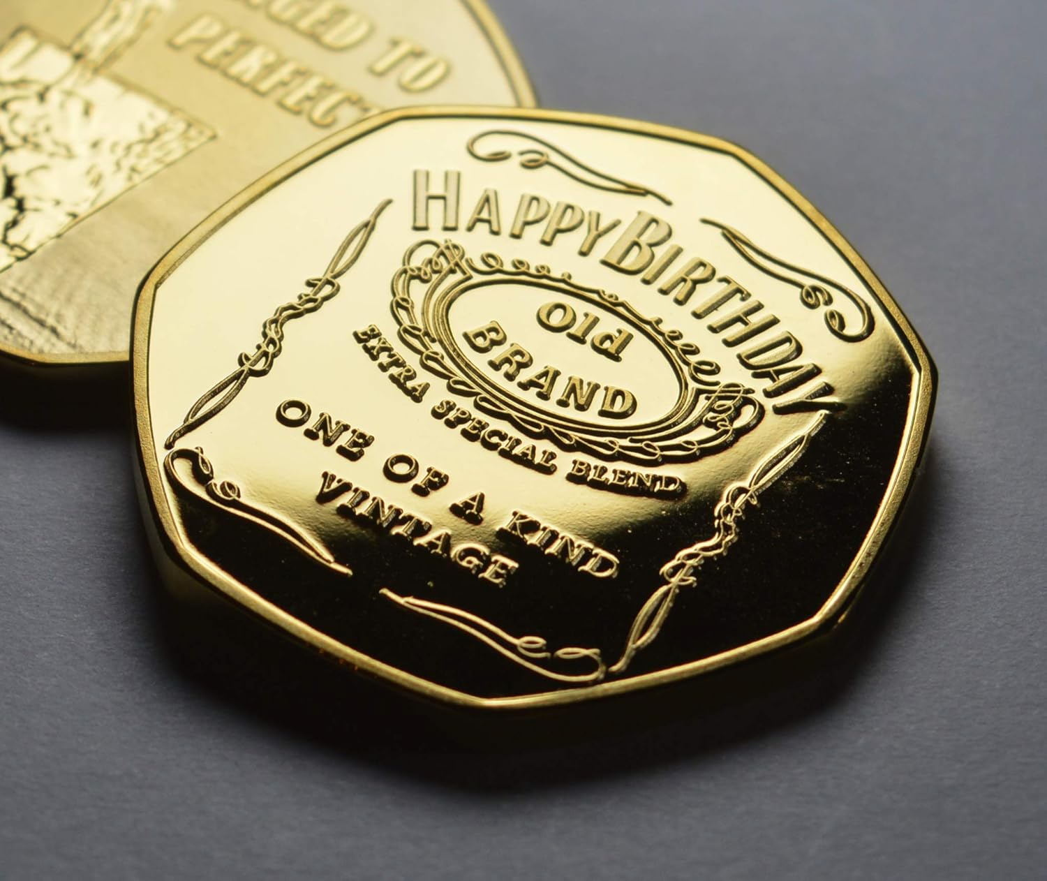 The Commemorative Coin Company HAPPY BIRTHDAY 24ct Gold 'OLD BRAND WHISKY' Commemorative. Unique Gift/Present Party/Celebration Ideas. Whisky/Bourbon