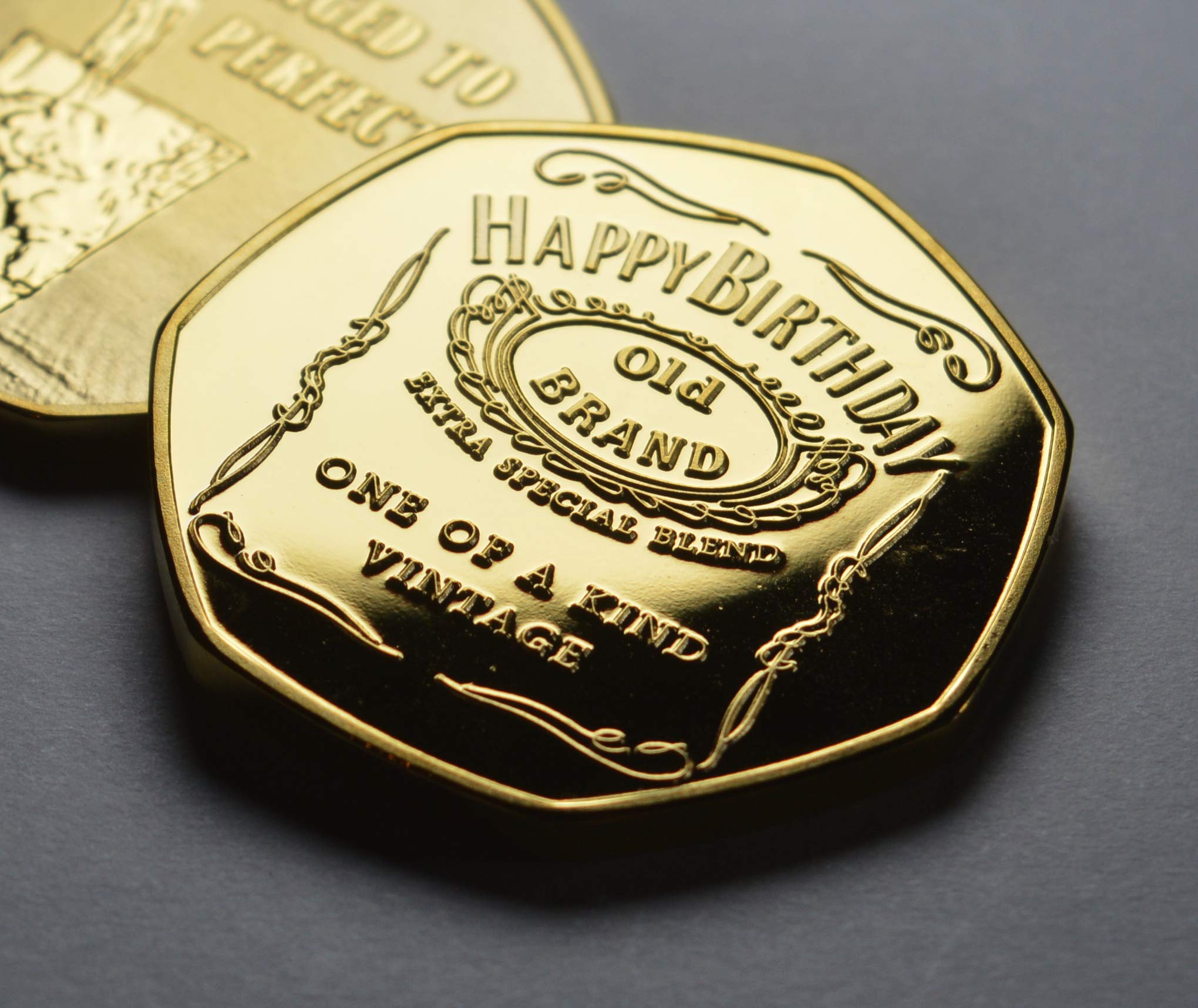 The Commemorative Coin Company HAPPY BIRTHDAY 24ct Gold 'OLD BRAND WHISKY' Commemorative. Unique Gift/Present Party/Celebration Ideas. Whisky/Bourbon