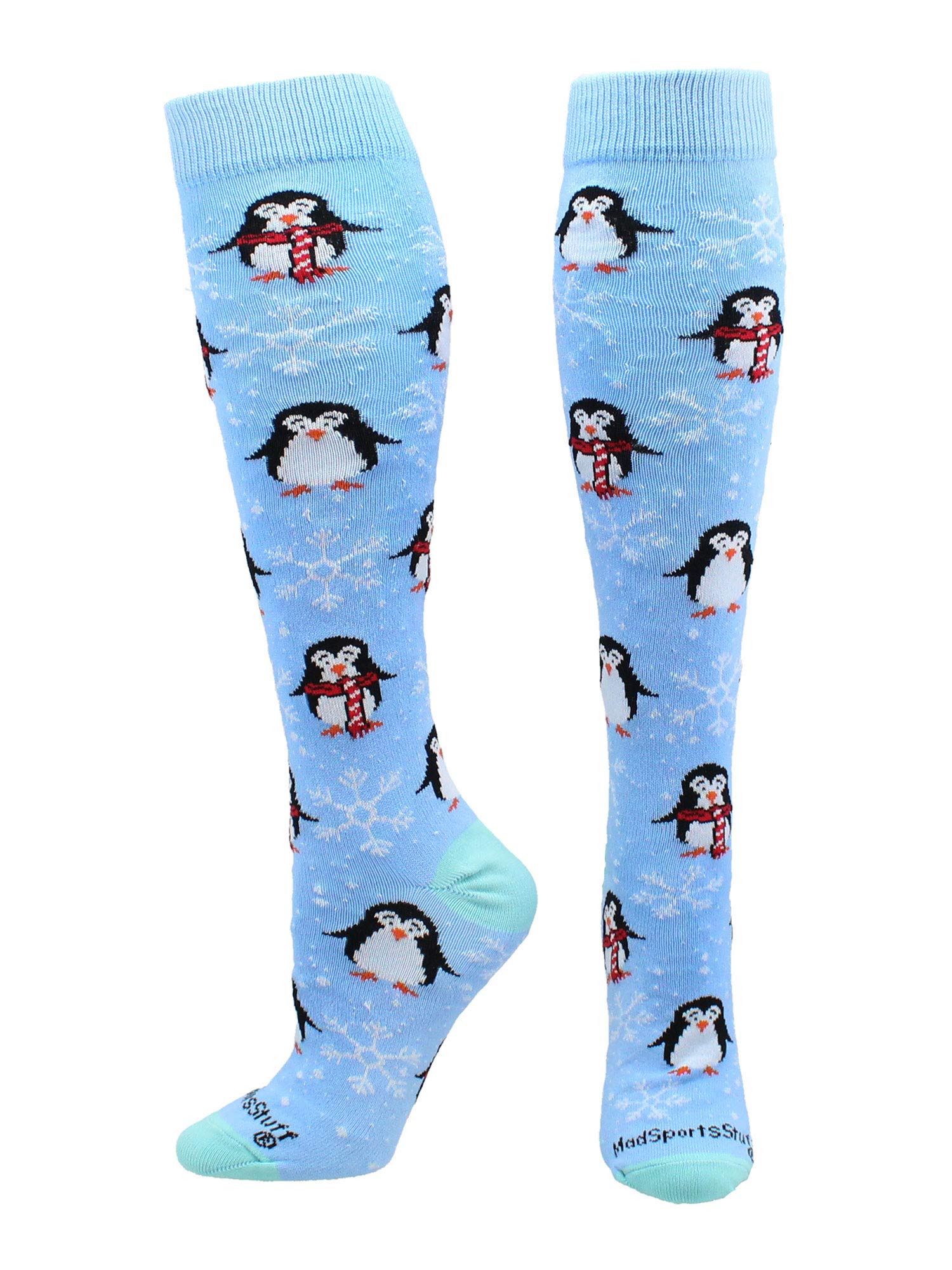 MadSportsStuff Calcetines navideños Snow Penguin sobre la pantorrilla (azul cielo, pequeño)
